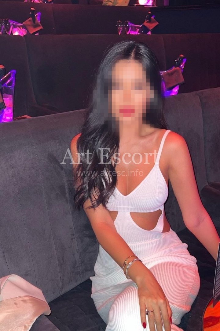 Кира Москва